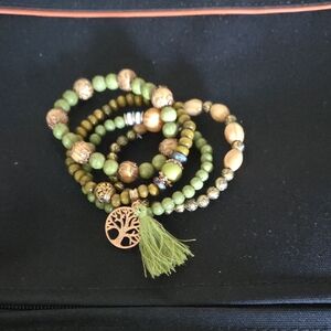 Nature-Inspired Green and Gold Bracelet Set